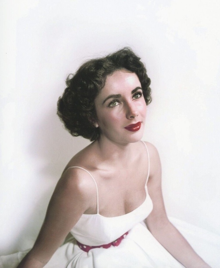 Elizabeth Taylor Elizabeth Taylor