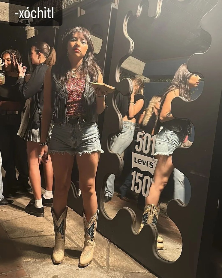 Xochitl Gomez