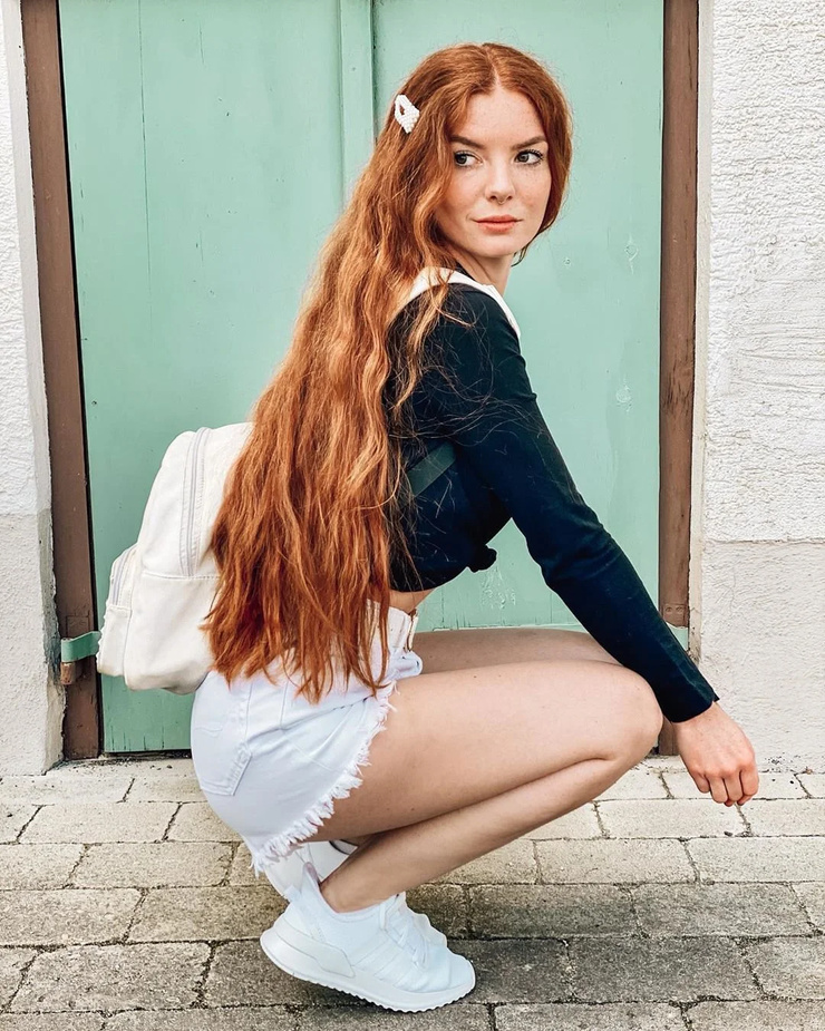 Laura Roxanna Laura Roxanna