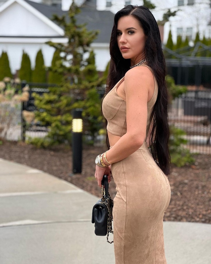 Yulia Foxx Yulia Foxx