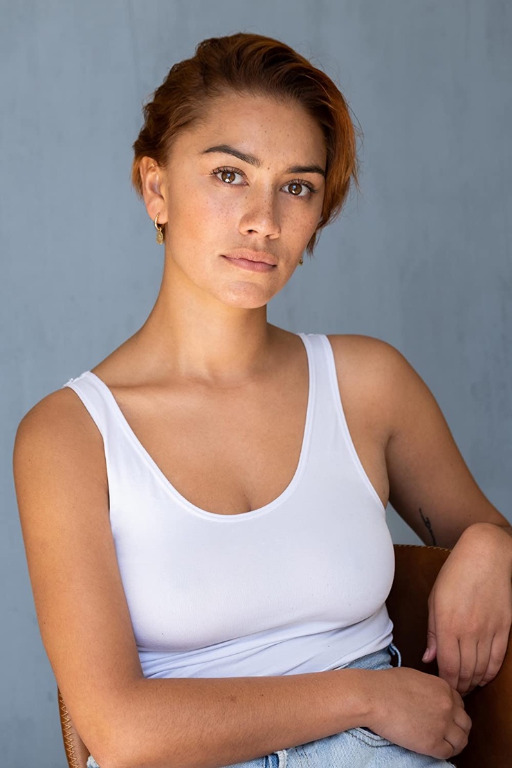 Luciane Buchanan image