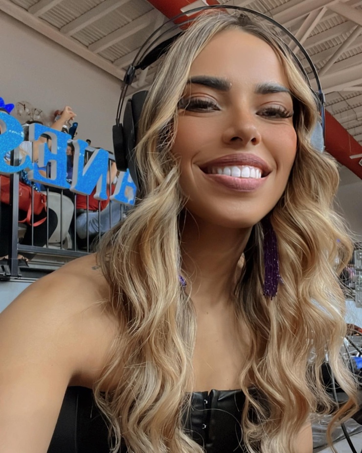 Jasia Flores