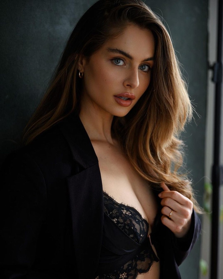 Nicole Sietsema