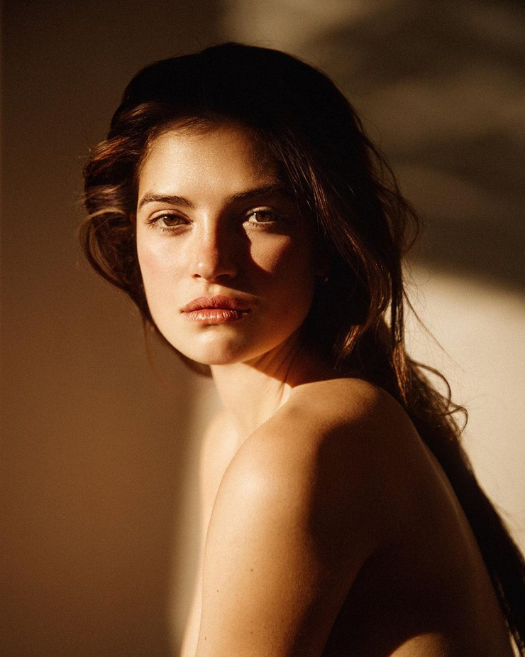 Eve Dumon