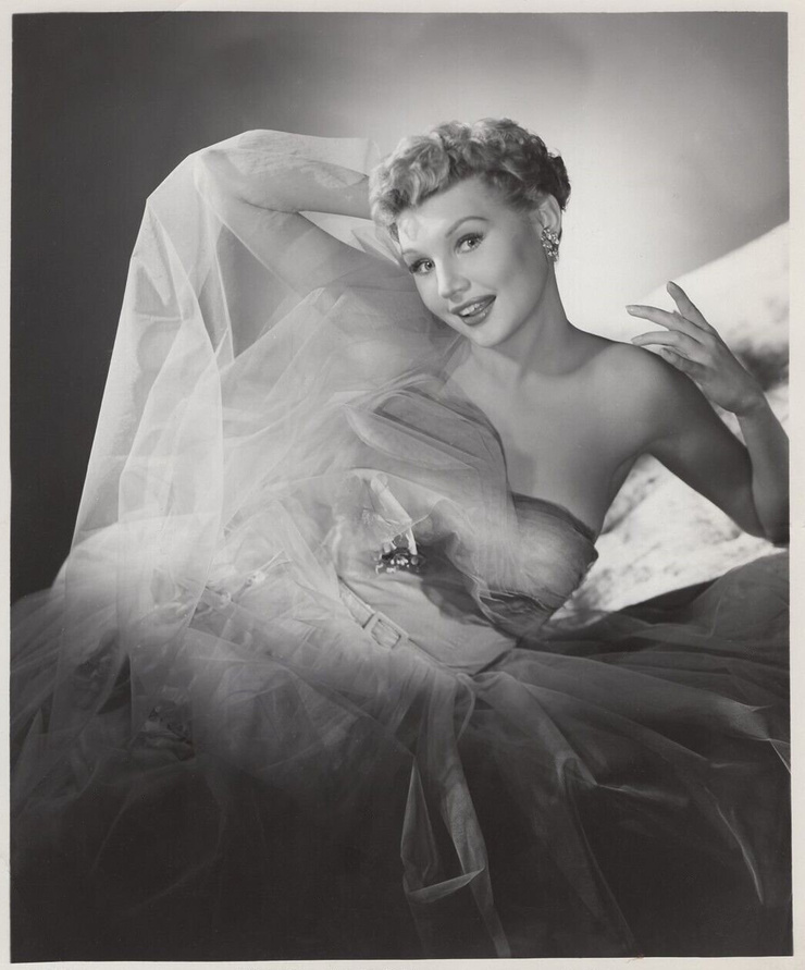 Mari Aldon