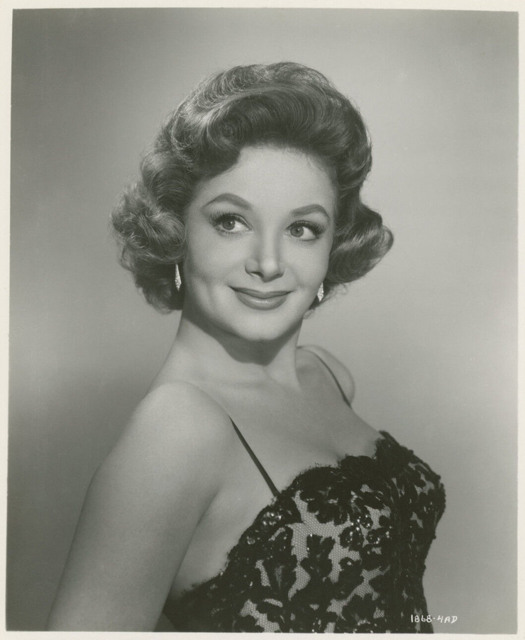 Cara Williams