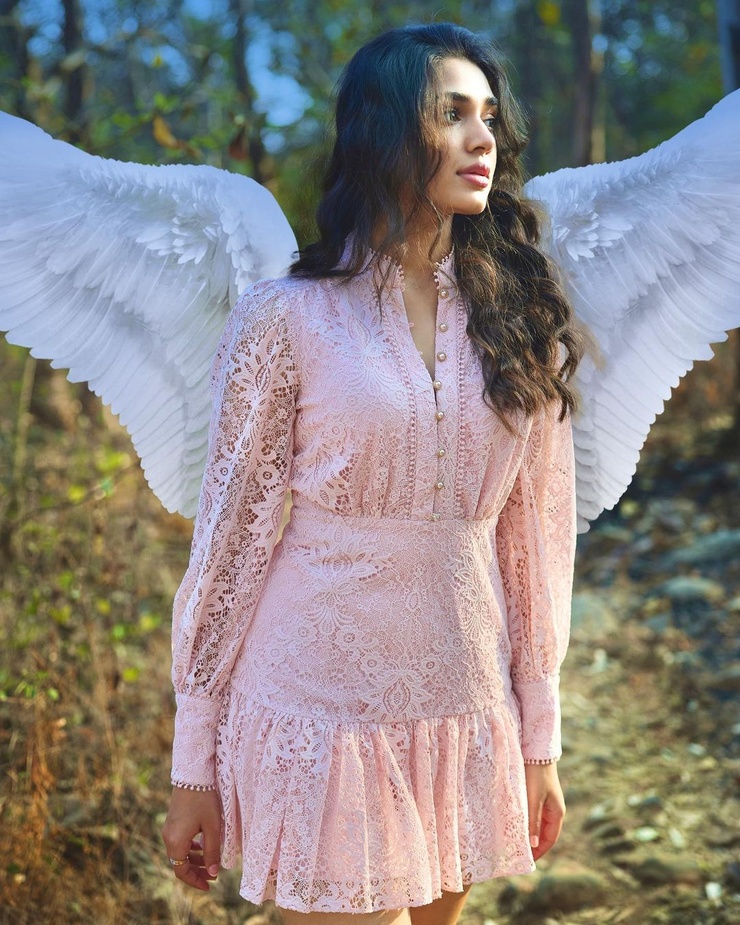 Krithi Shetty Krithi Shetty