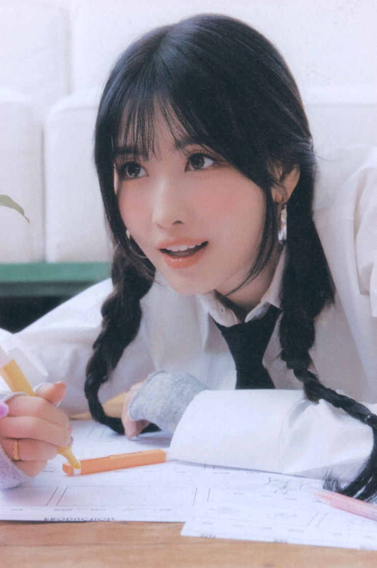 Hirai Momo