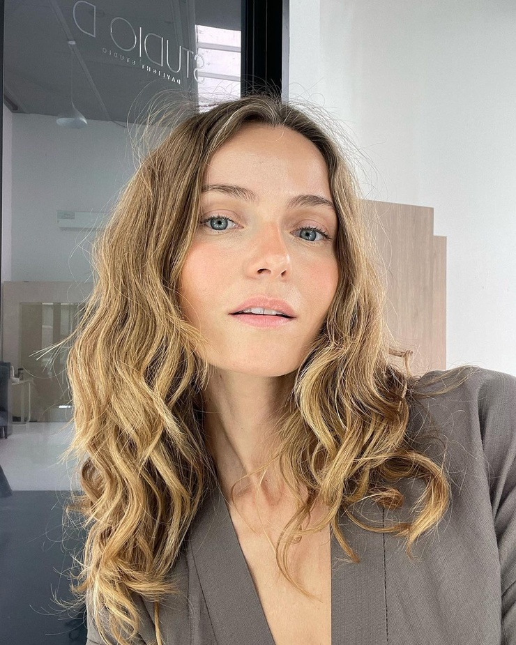 Valentina Zelyaeva Valentina Zelyaeva
