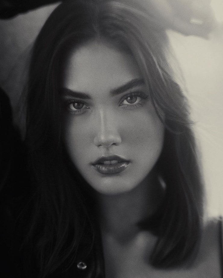 Natalie Kelly