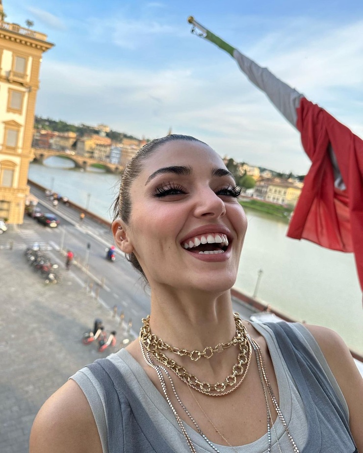 Hande Erçel Hande Erçel