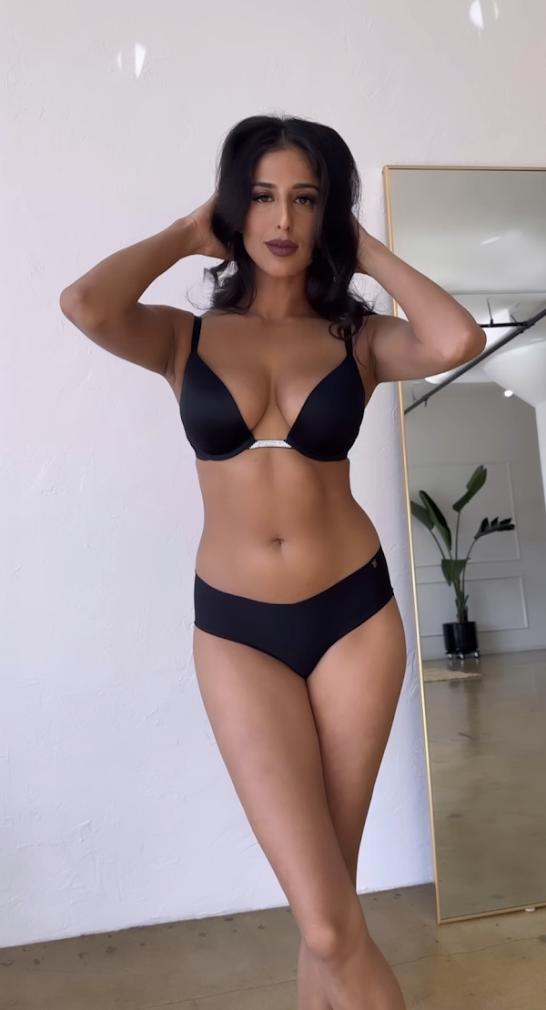Nicole Mehta Nicole Mehta