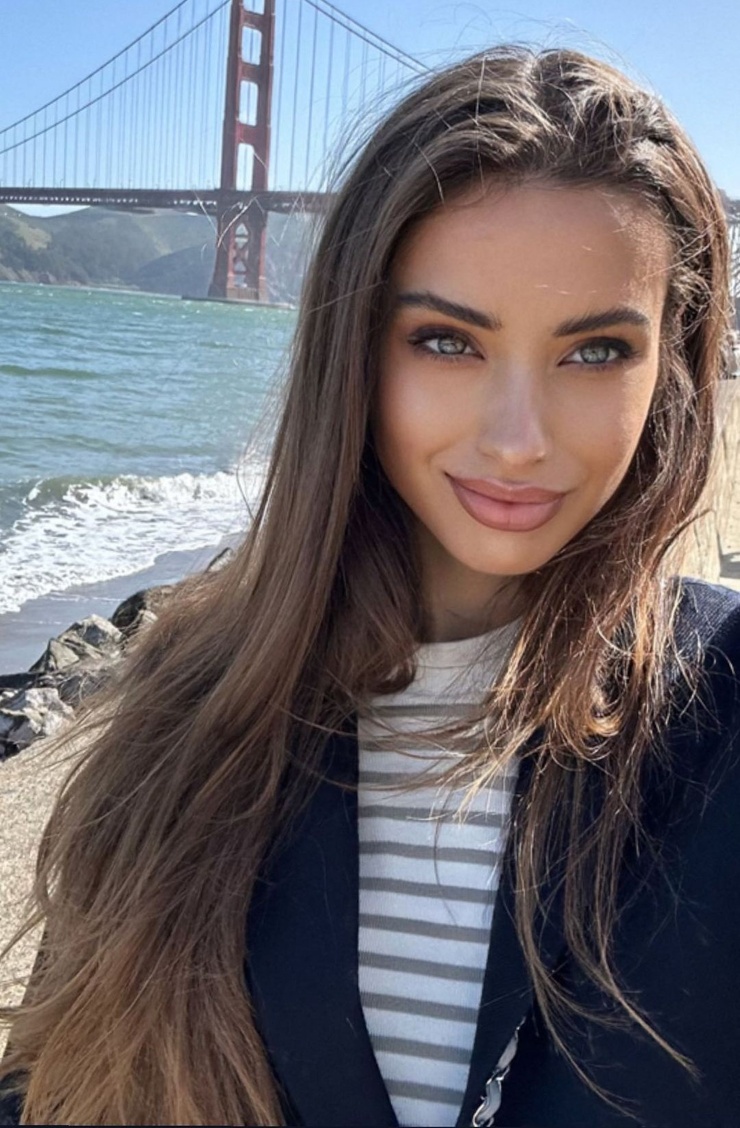 Liza Kovalenkoo Liza Kovalenkoo