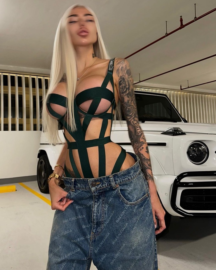 Alyona Omovych