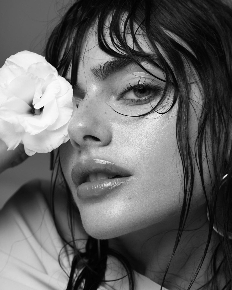 Yael Shelbia Yael Shelbia