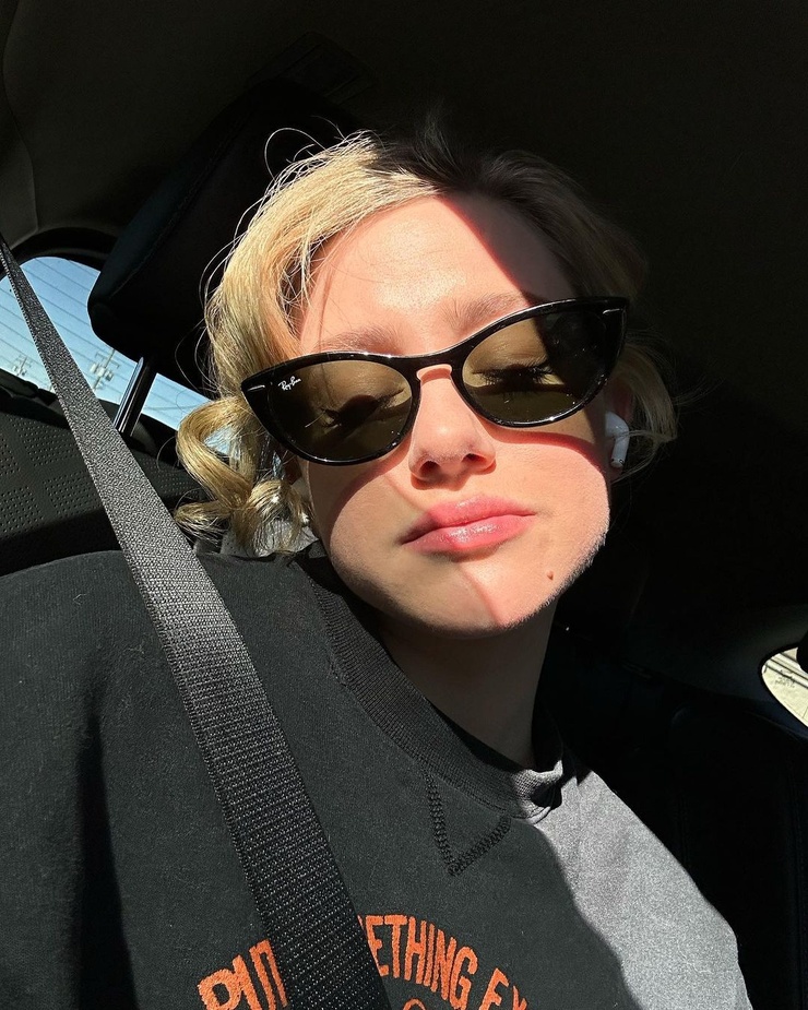 Lili Reinhart
