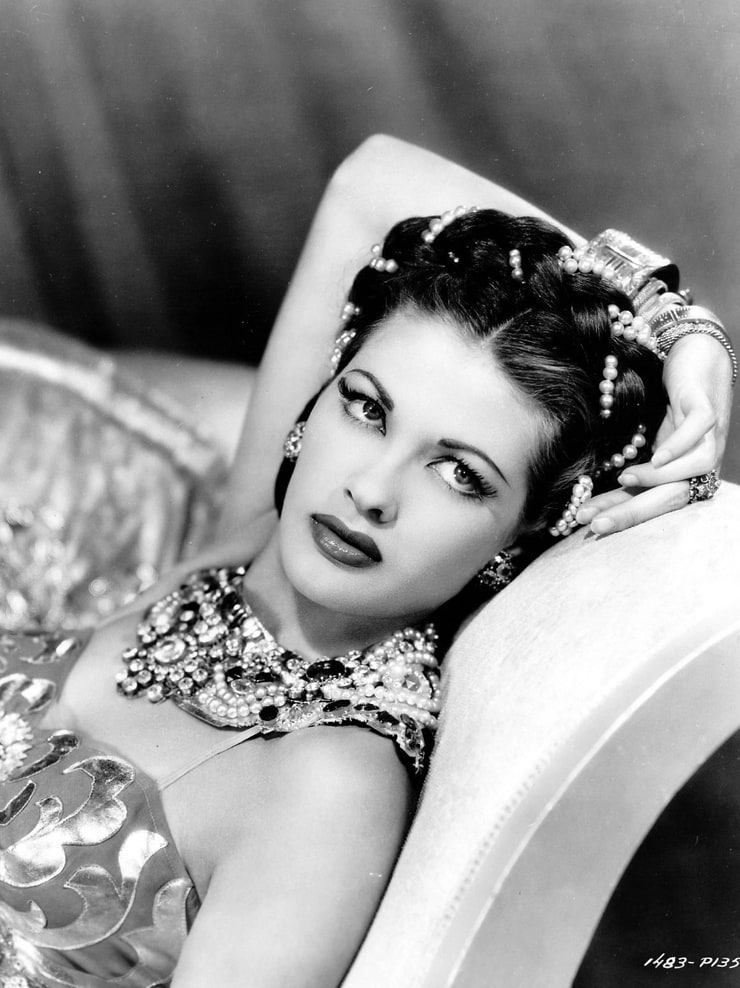 Yvonne De Carlo