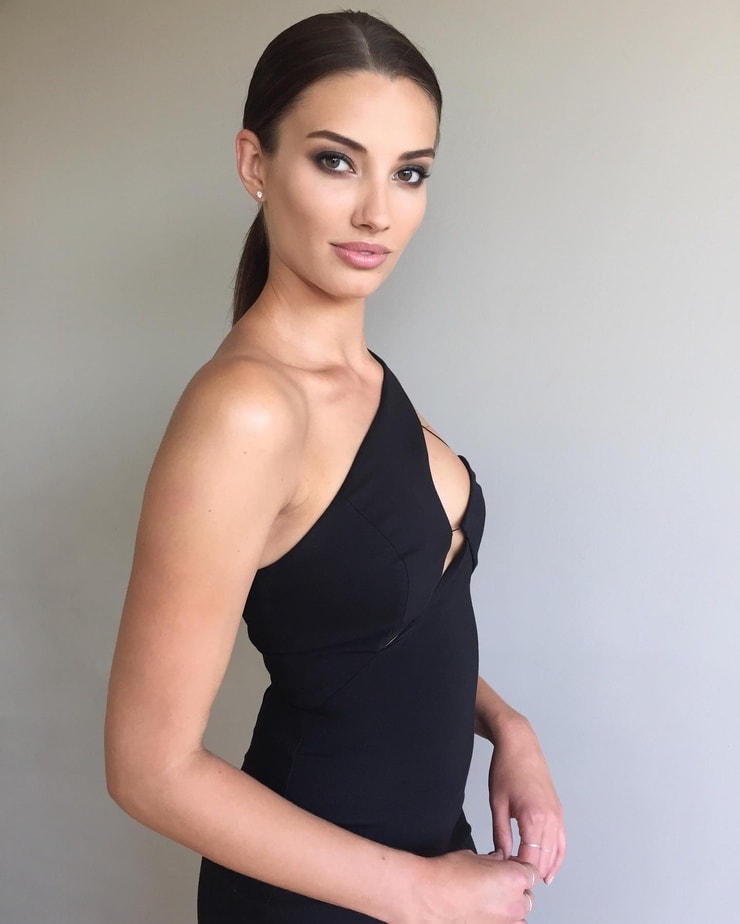 Dana Taylor Dana Taylor