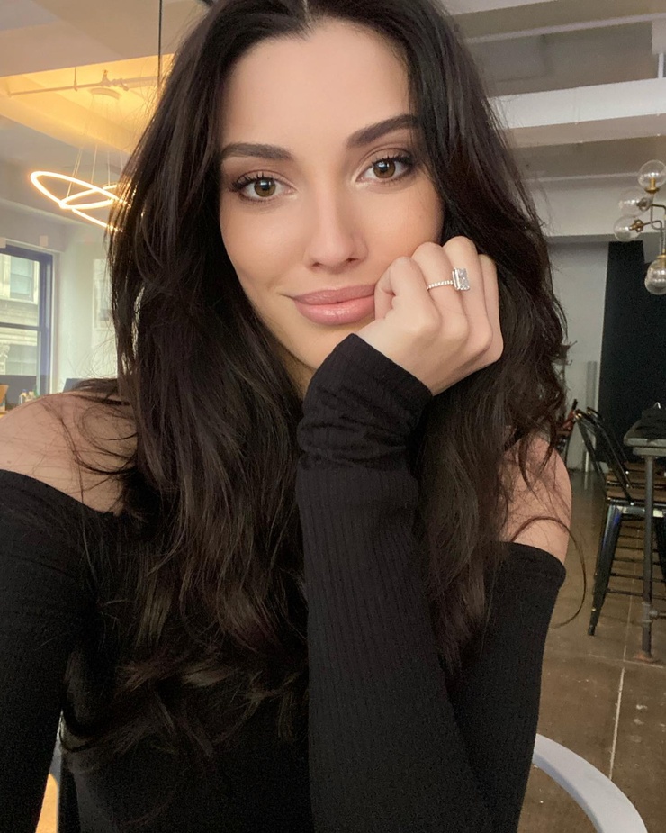 Dana Taylor Dana Taylor
