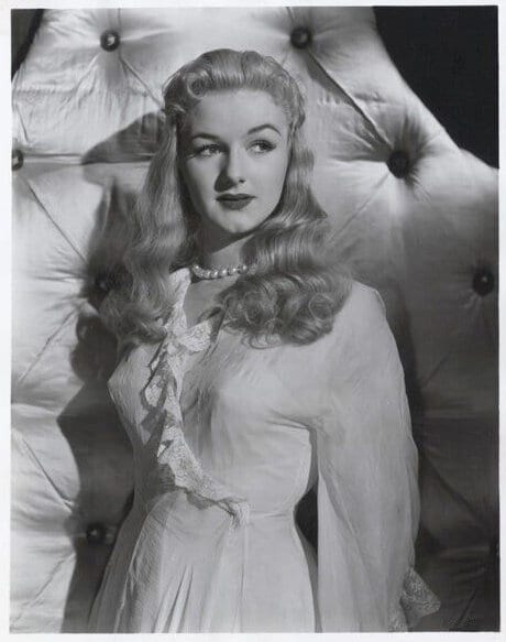 The Belles of St. Trinian's (1954) The Belles of St. Trinian's (1954)