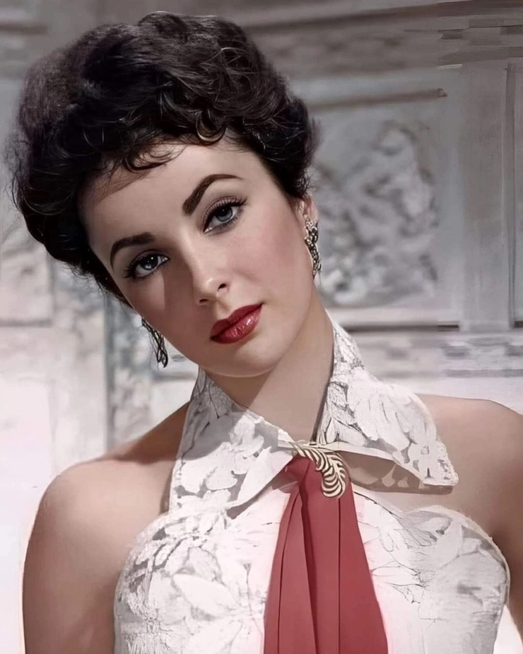 Elizabeth Taylor Elizabeth Taylor