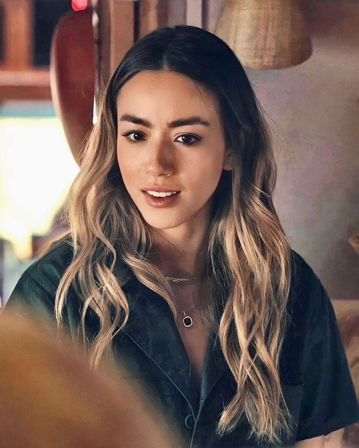 Chloe Bennet picture