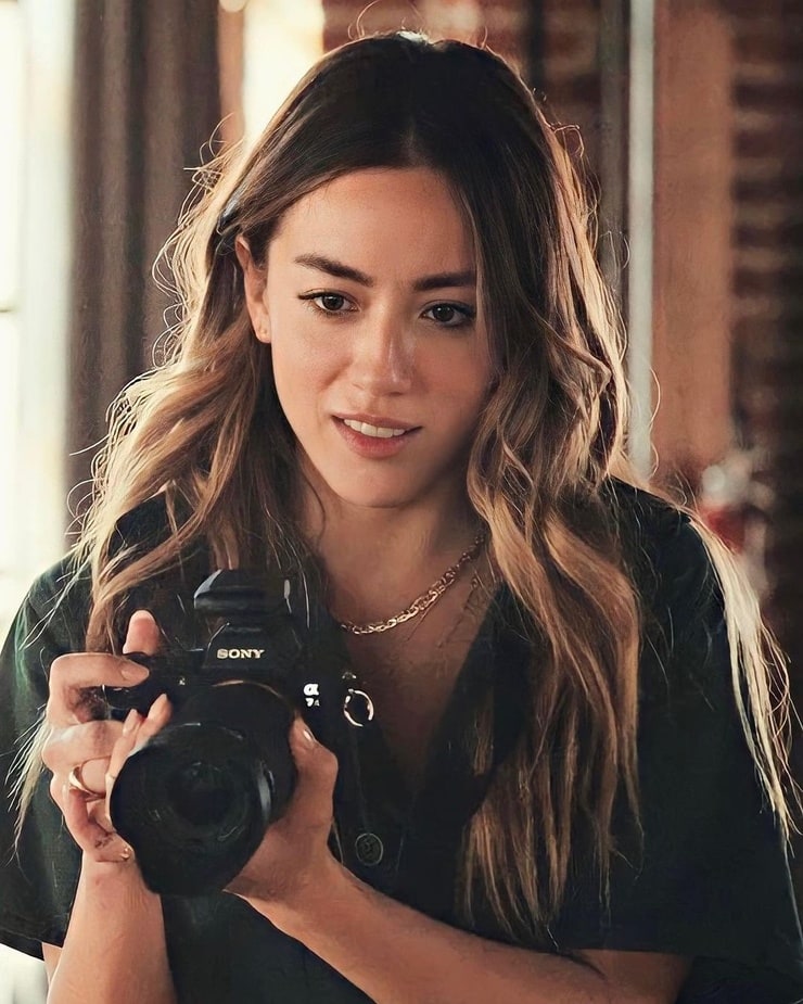 Chloe Bennet