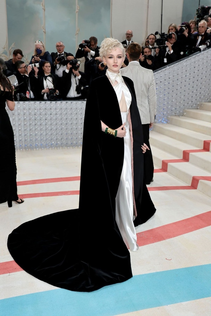 Julia Garner