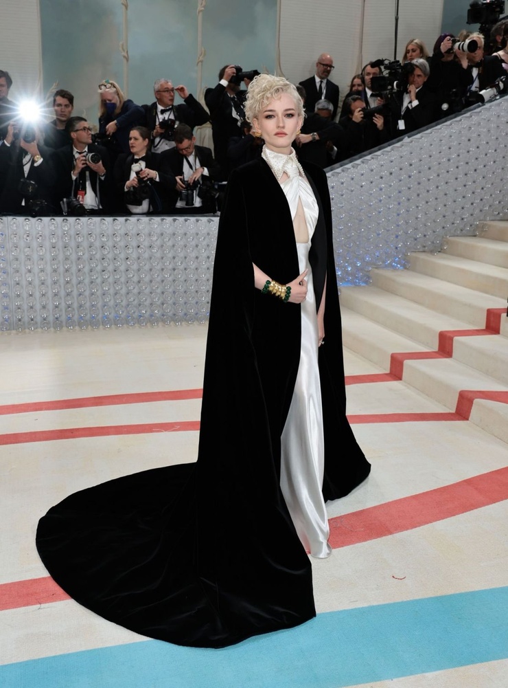 Julia Garner