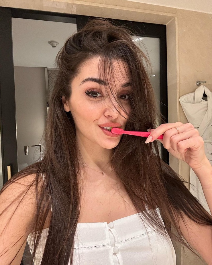 Hande Erçel