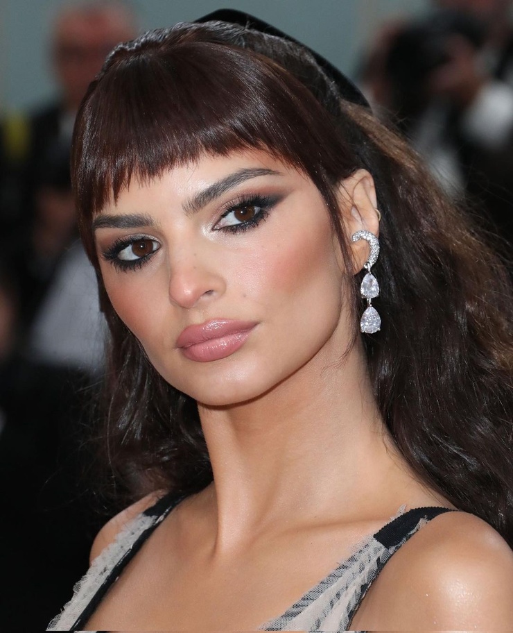 Emily Ratajkowski