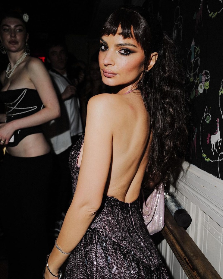 Emily Ratajkowski