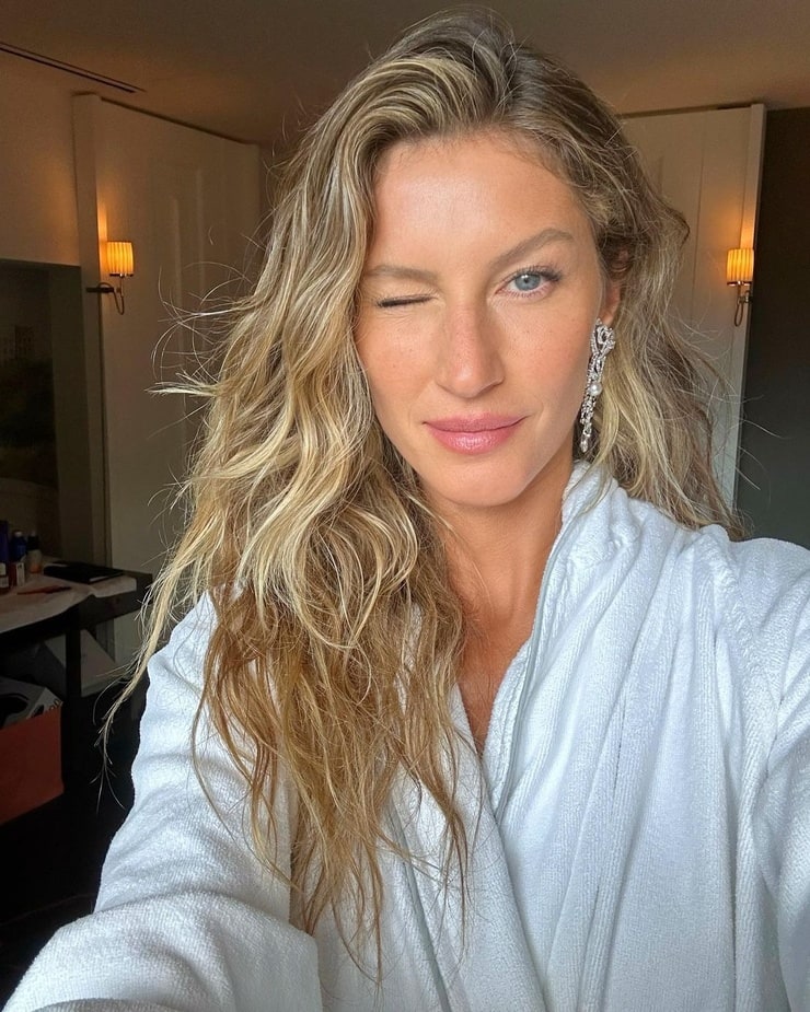 Picture Of Gisele Bundchen 4449