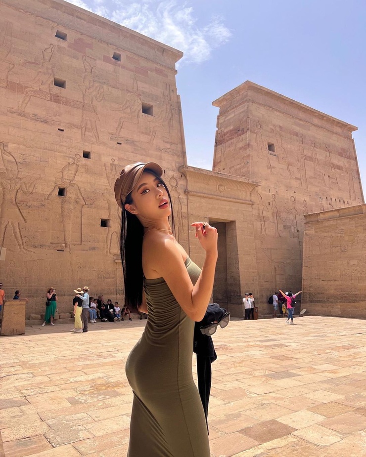Youna Jung Youna Jung