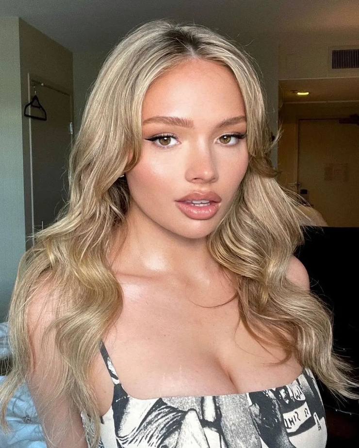 Natalie Alyn Lind Natalie Alyn Lind