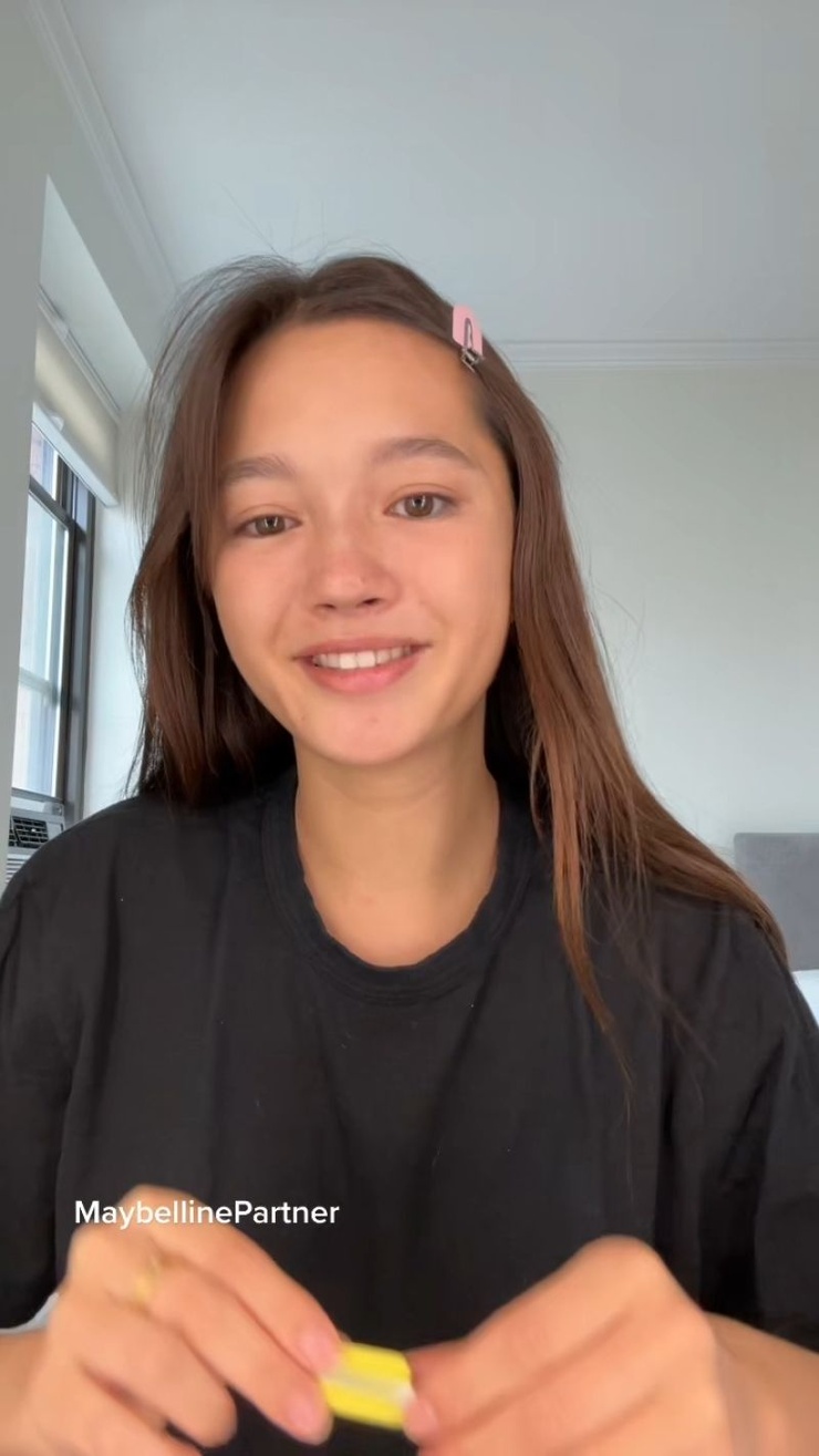 Picture Of Lily Chee