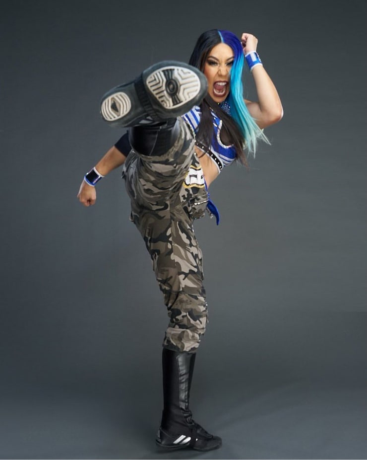 Picture of Mia Yim