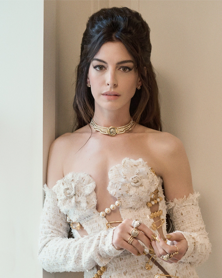 Anne Hathaway