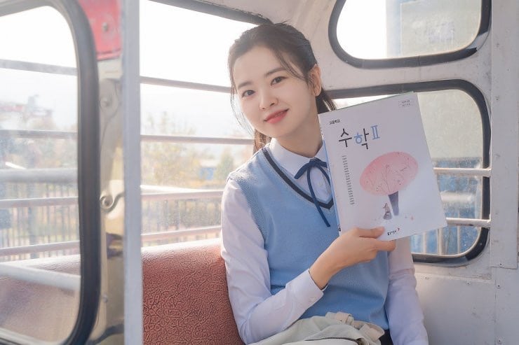 Hwang Boreum-Byeol