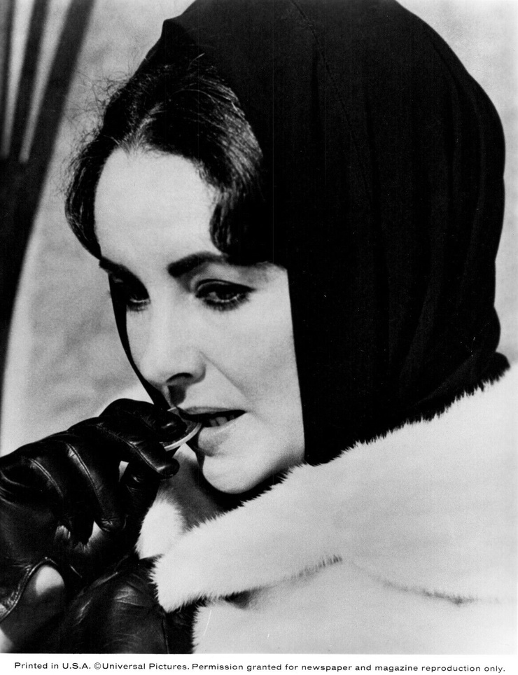 Elizabeth Taylor Elizabeth Taylor