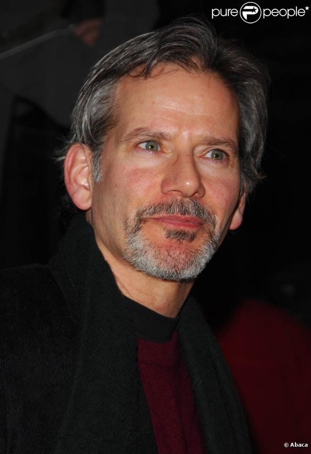 Campbell Scott