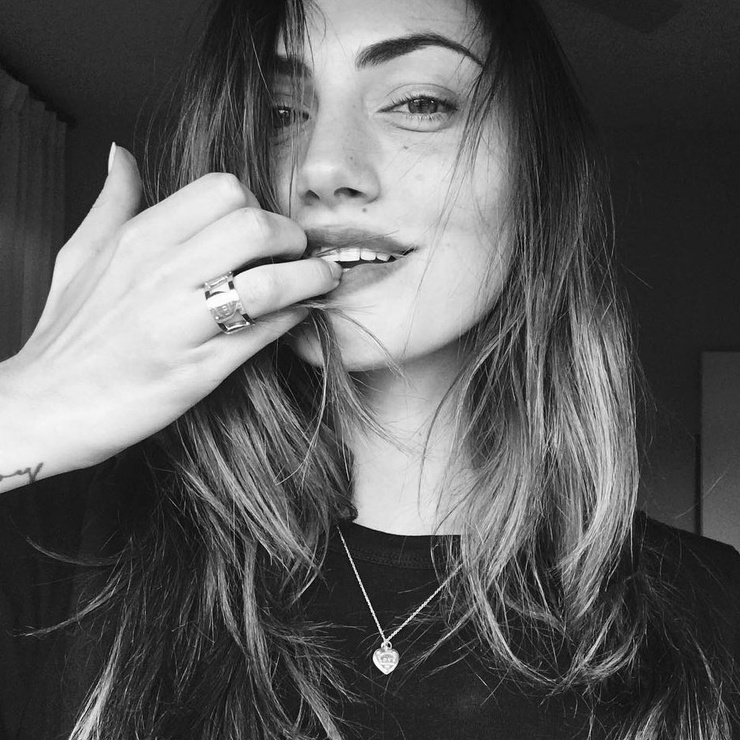 Phoebe Tonkin