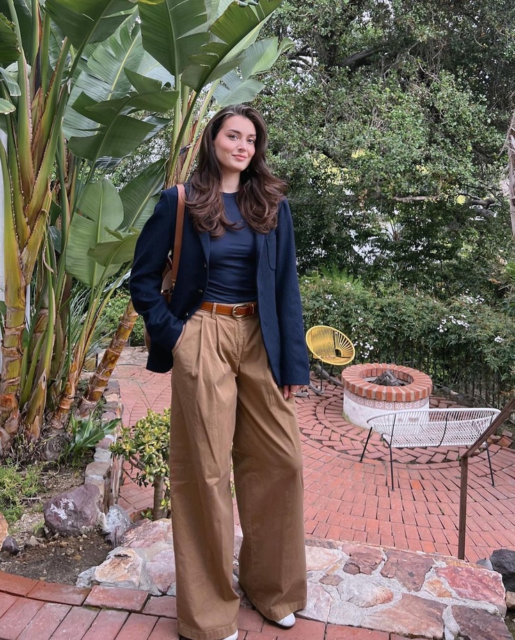 Jessica Clements Jessica Clements