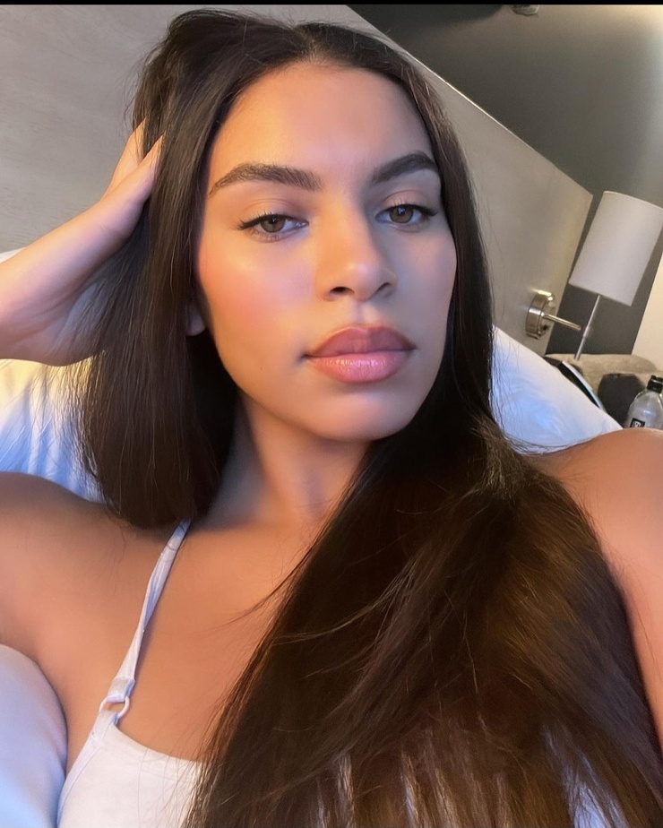Arianna Barron Arianna Barron