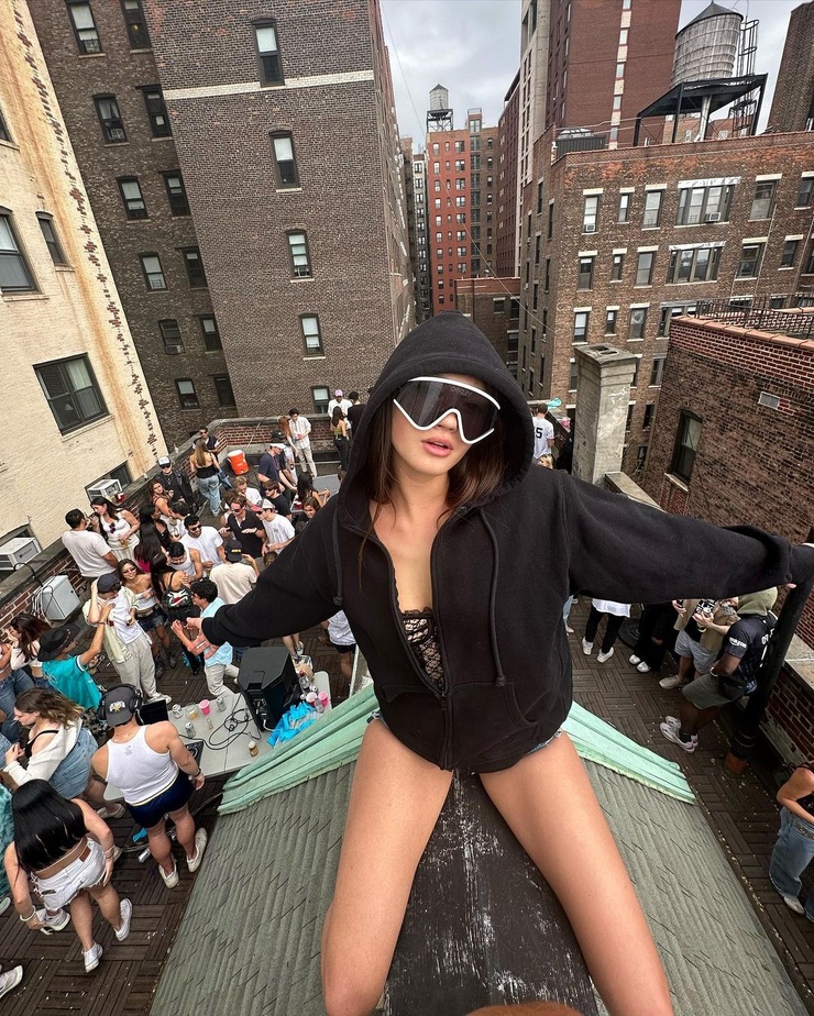Lily Chee Lily Chee