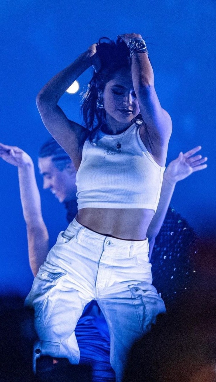 Becky G.
