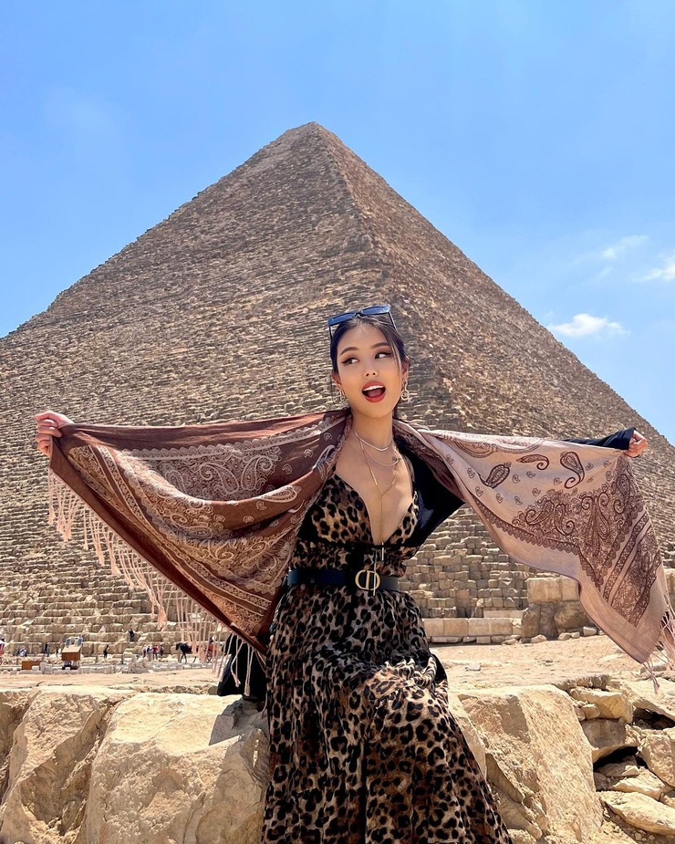 Youna Jung Youna Jung