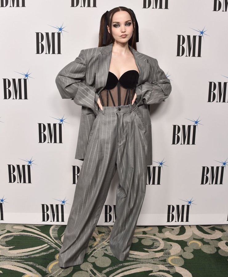Dove Cameron