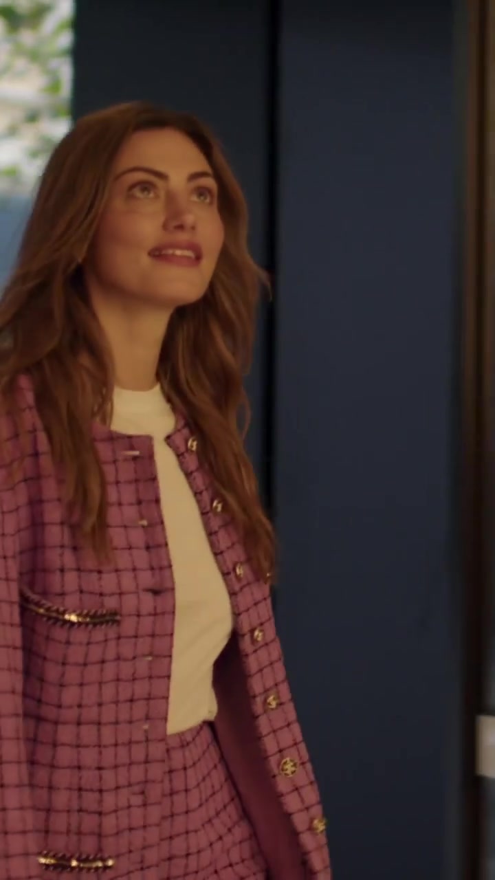 Phoebe Tonkin