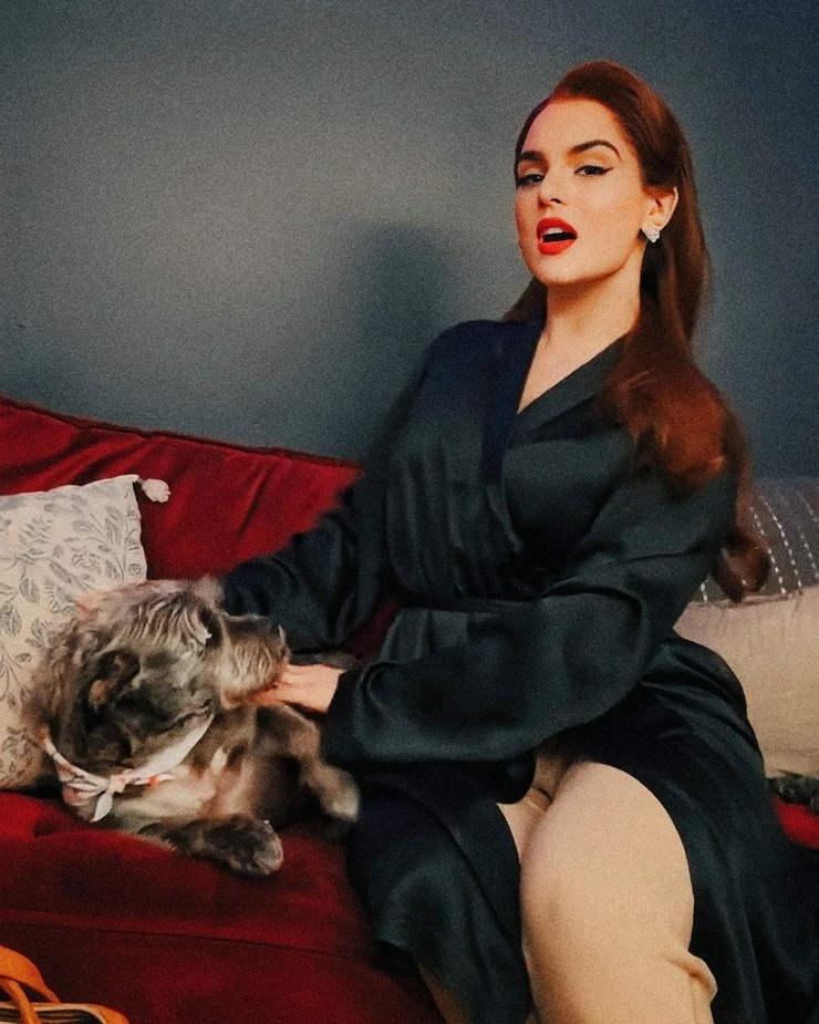 Joanna 'JoJo' Levesque